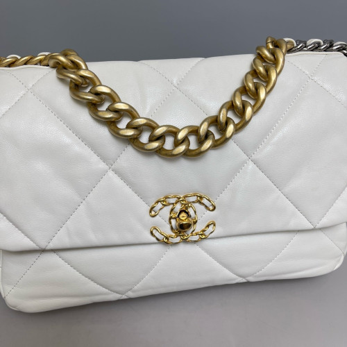 Chanel Quilted Medium 19 Flap Lambskin White