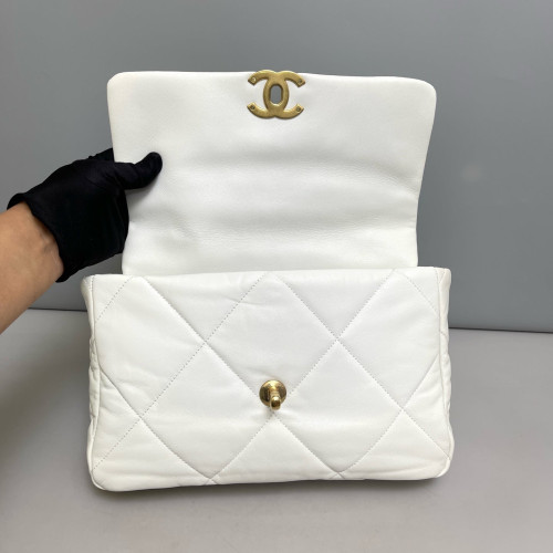 Chanel Quilted Medium 19 Flap Lambskin White
