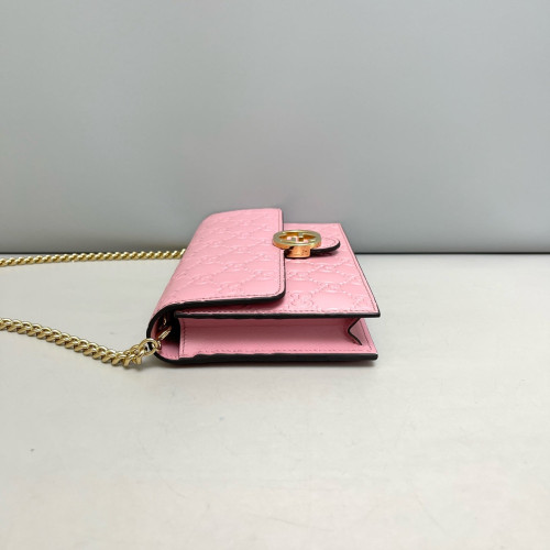 Gucci Interlocking G Chain Wallet Guccissima Pink