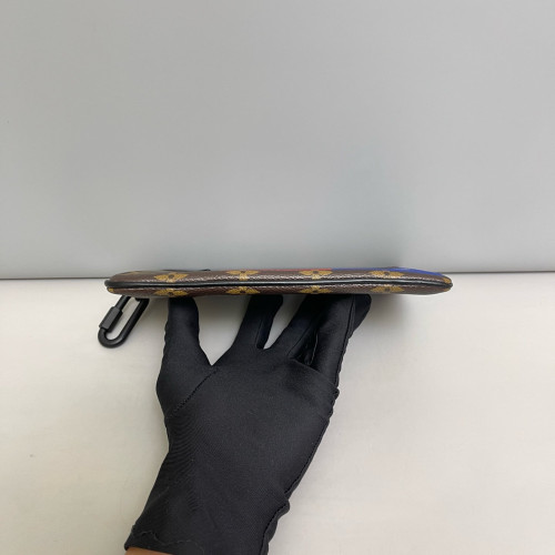 Louis Vuitton Clutch Monogram Brown