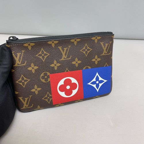 Louis Vuitton Clutch Monogram Brown