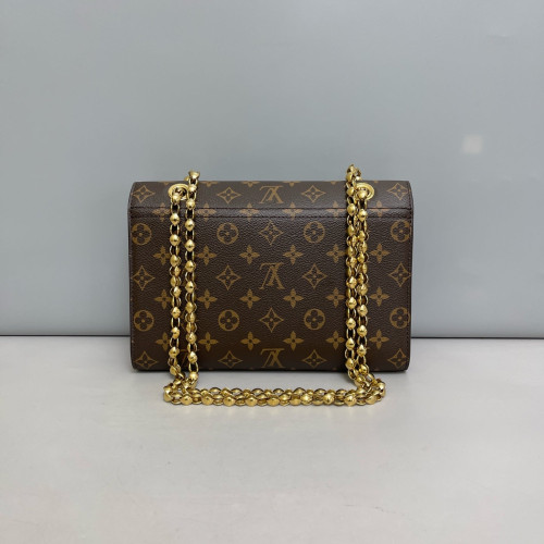 Louis Vuitton Victoire Monogram Brown