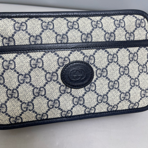 Gucci Camera Case GG Supreme Monogram Blue