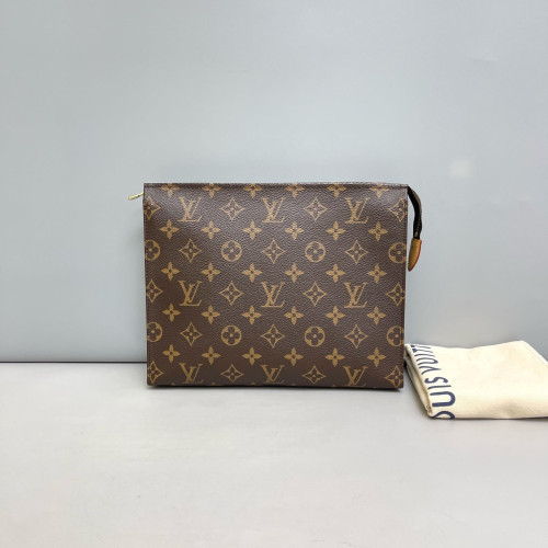 Louis Vuitton Toiletry Pouch 26 Monogram Brown
