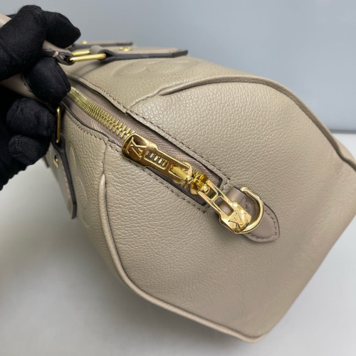 Louis Vuitton Speedy Bandouliere 25 Monogram Empreinte Giant Grey Louis Vuitton Speedy Bandouliere 25 Monogram Empreinte Giant Grey