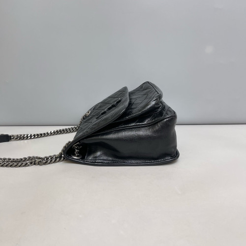 Yves Saint Laurent Medium Niki Messenger Pull Up Leather Black Yves Saint Laurent Medium Niki Messenger Pull Up Leather Black