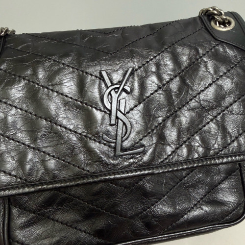 Yves Saint Laurent Medium Niki Messenger Pull Up Leather Black Yves Saint Laurent Medium Niki Messenger Pull Up Leather Black