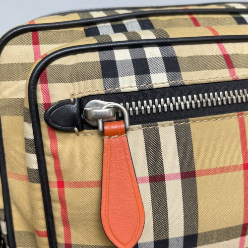 Burberry Camera Case House Check Calfskin Beige Black Red
