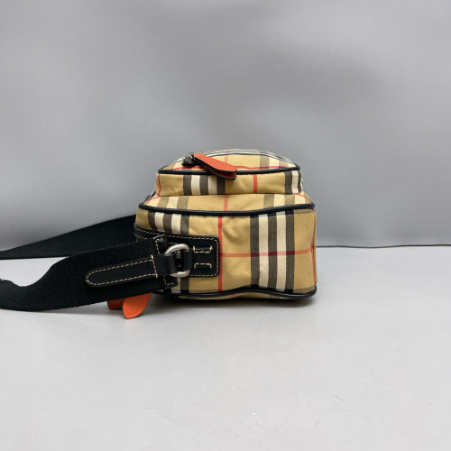 Burberry Camera Case House Check Calfskin Beige Black Red