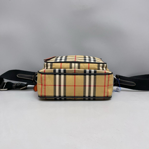 Burberry Camera Case House Check Calfskin Beige Black Red
