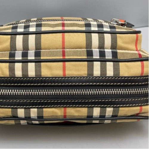 Burberry Camera Case House Check Calfskin Beige Black Red