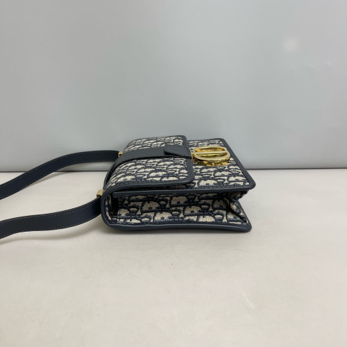 Dior 30 Montaigne Flap Bag Oblique Beige Navy Black