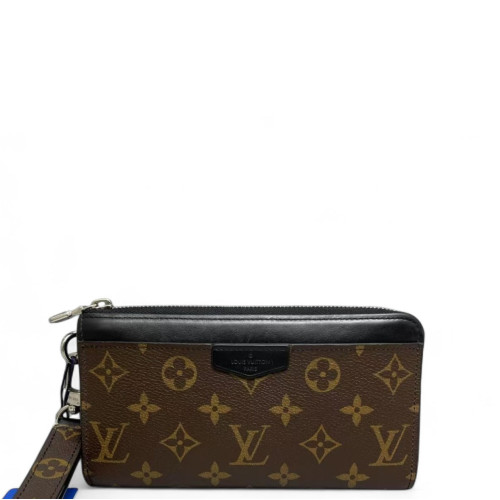 Louis Vuitton Clutch Monogram Brown