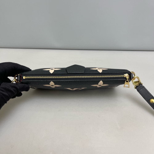 Louis Vuitton Multi Pochette Accessories Monogram Empreinte Giant Black