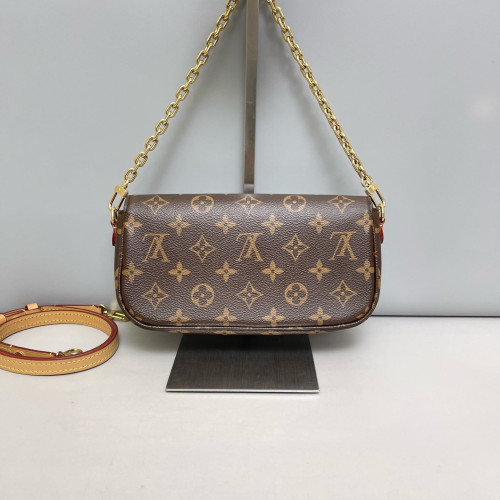 Louis Vuitton Ivy Wallet On Chain Monogram Brown Louis Vuitton Ivy Wallet On Chain Monogram Brown