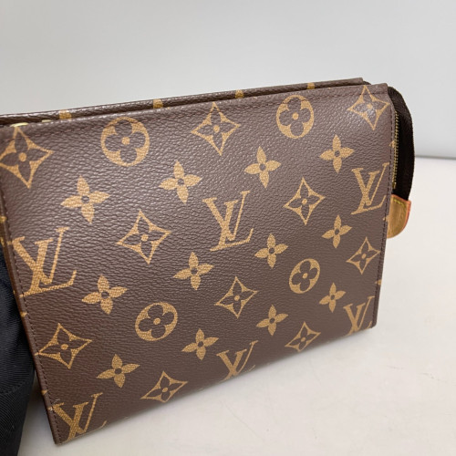 Louis Vuitton Toiletry Pouch 19 Monogram Brown