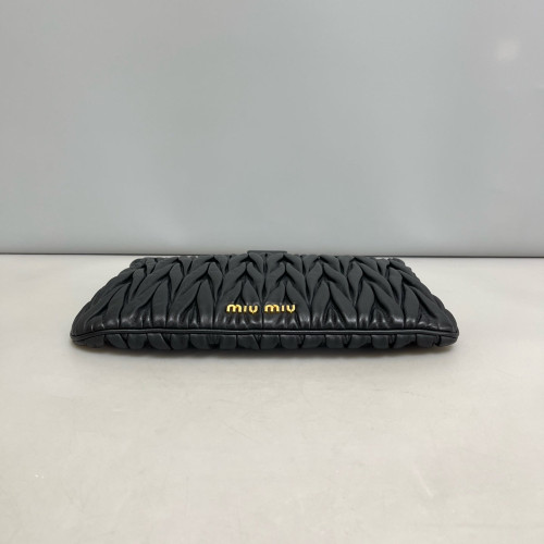 Miu Miu Clutch Crumpled Lambskin Black