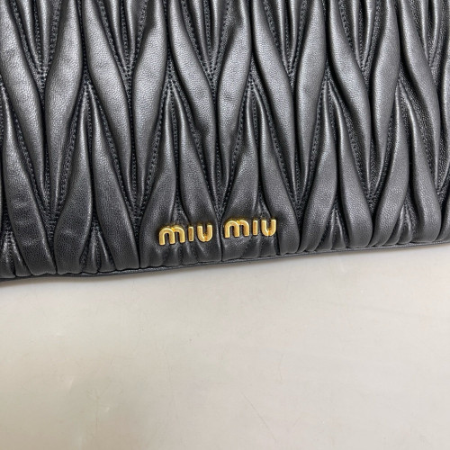 Miu Miu Clutch Crumpled Lambskin Black