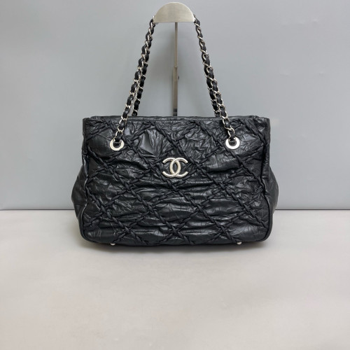Chanel Ultra Stitch Tote Bag Pull Up Leather Black