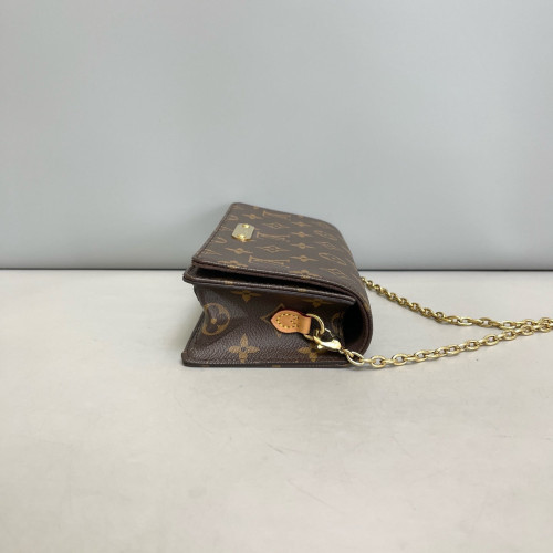 Louis Vuitton Lily Wallet On Chain Monogram Brown