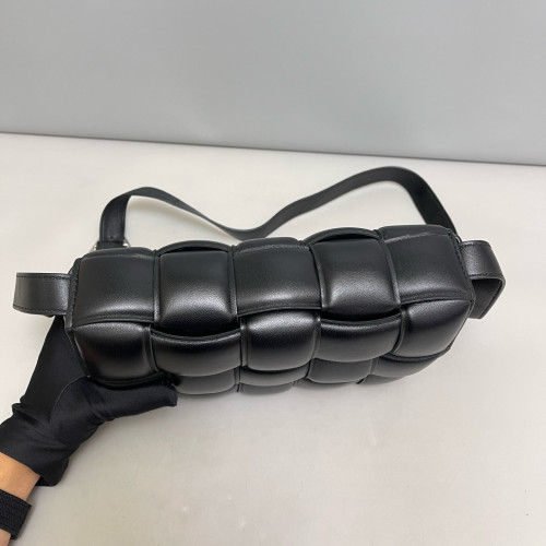 Bottega Veneta Small Padded Cassette Crossbody Bag Calfskin Intrecciato Black Bottega Veneta Small Padded Cassette Crossbody Bag Calfskin Intrecciato Black