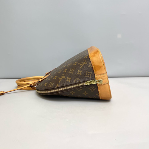 Louis Vuitton Alma MM Monogram Brown