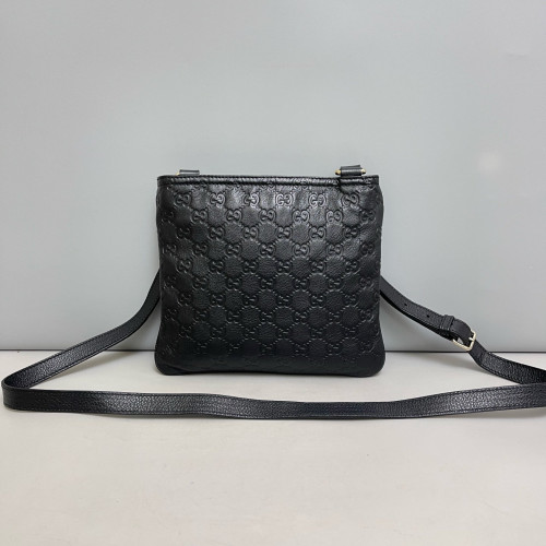 Gucci Flat Messenger Guccissima Black