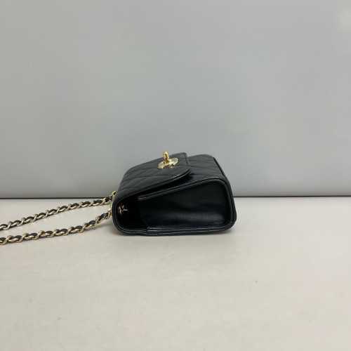 Chanel Quilted Mini Trendy CC Clutch With Chain Lambskin Black