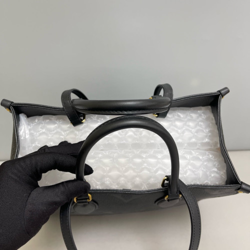 Louis Vuitton Onthego MM Monogram Empreinte Monogram Giant Black