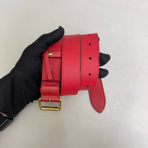 Gucci Matelasse GG Marmont Belt Bag Calfskin Red