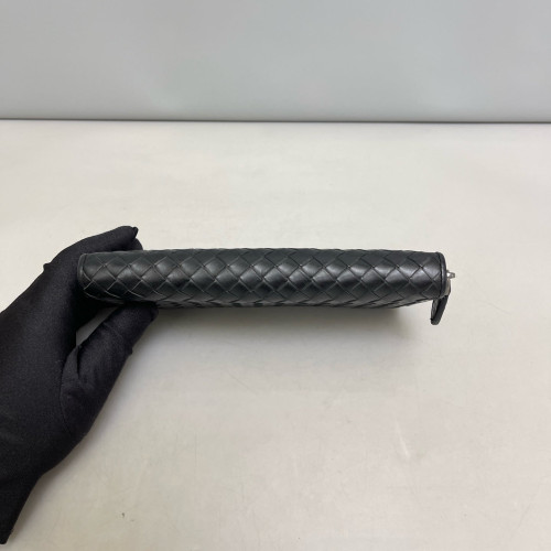 Bottega Veneta Intrecciato Zip Around Wallet Calfskin Intrecciato Black Bottega Veneta Intrecciato Zip Around Wallet Calfskin Intrecciato Black