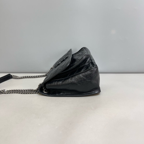 Yves Saint Laurent Medium Niki Messenger Pull Up Leather Black