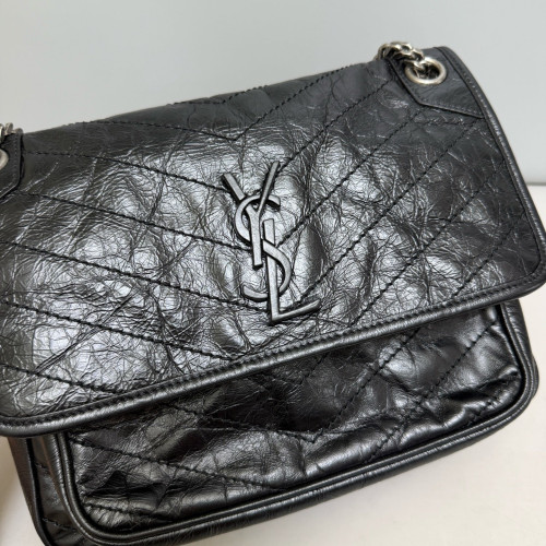 Yves Saint Laurent Medium Niki Messenger Pull Up Leather Black
