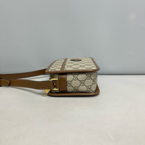 Gucci Camera Case GG Supreme Monogram Tan