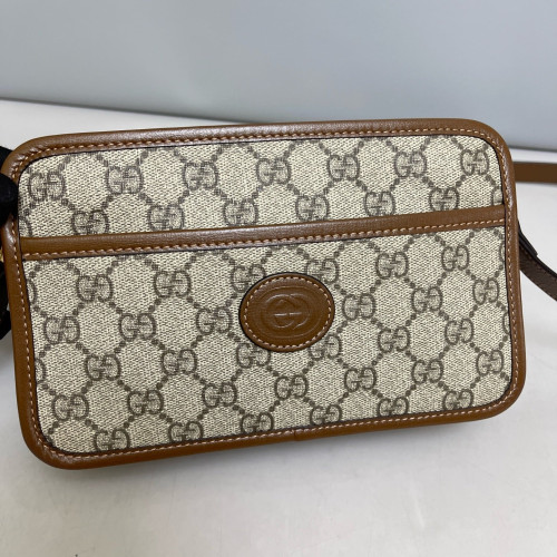Gucci Camera Case GG Supreme Monogram Tan