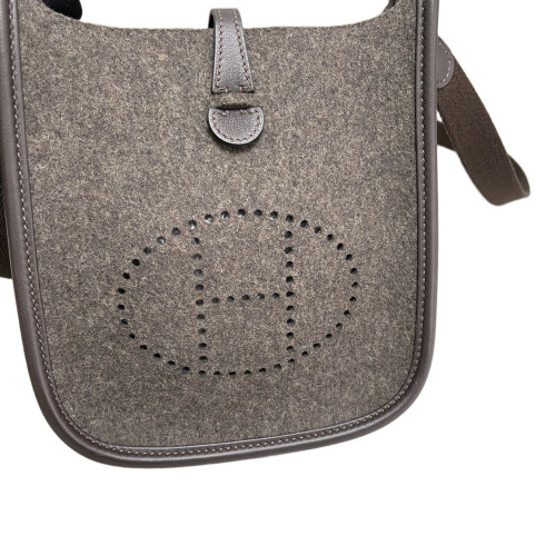 Hermes Mini Evelyne Wool Felt 46 Ebene Hermes Mini Evelyne Wool Felt 46 Ebene