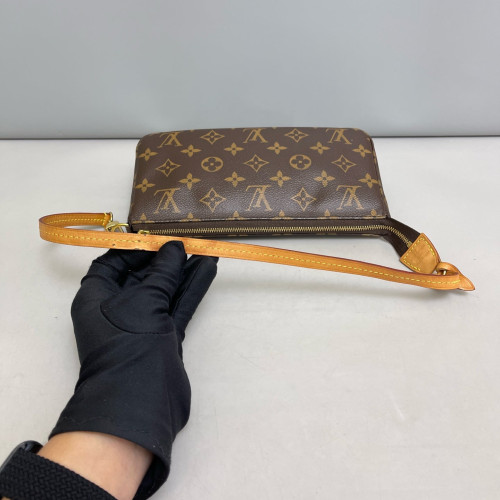 Louis Vuitton Pochette Accessories Monogram Brown