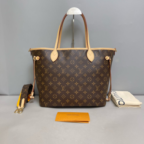 Louis Vuitton Neverfull MM Monogram Brown