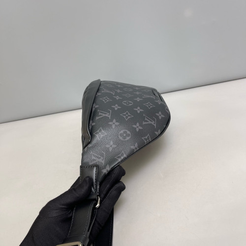 Louis Vuitton Discovery Bumbag Monogram Black