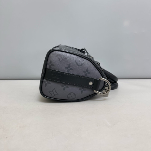 Louis Vuitton Keepall Bandouliere 25 Monogram Eclipse Black