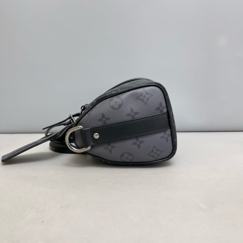Louis Vuitton Keepall Bandouliere 25 Monogram Eclipse Black