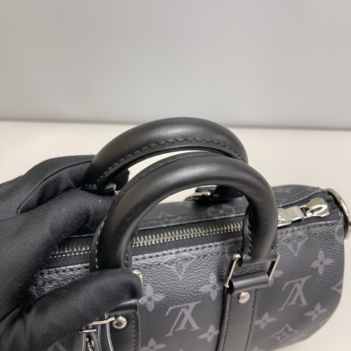 Louis Vuitton Keepall Bandouliere 25 Monogram Eclipse Black