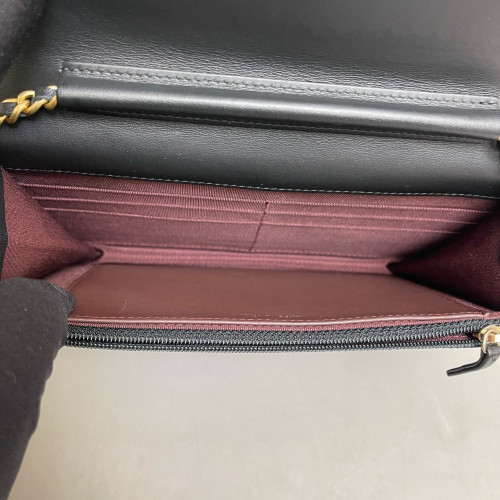Chanel Quilted Badge 2.55 Reissue Wallet On Chain WOC Crumpled Calfskin Black