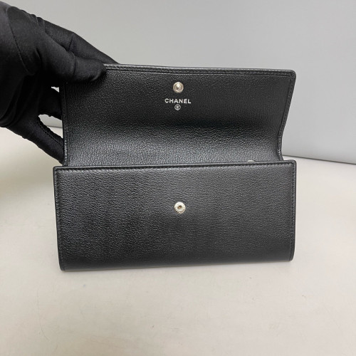 Chanel Camellia Continental Wallet Calfskin Black