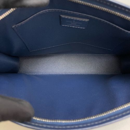 Louis Vuitton Toiletry Pouch 26 Epi Dark Blue