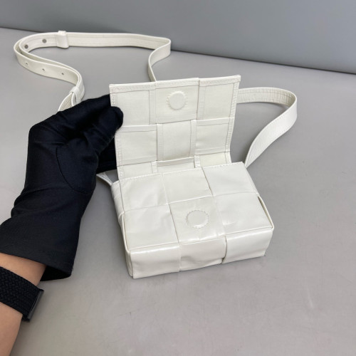 Bottega Veneta Mini Cassette Crossbody Bag Calfskin Maxi Intrecciato White