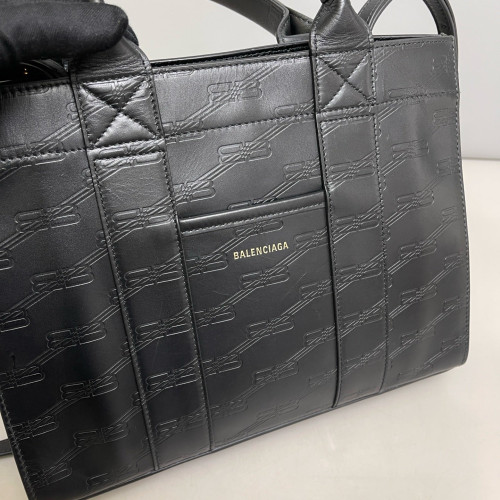 Balenciaga Logo Embossed Tote Bag Calfskin Black Balenciaga Logo Embossed Tote Bag Calfskin Black