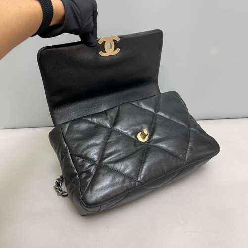 Chanel Quilted Medium 19 Flap Lambskin Black