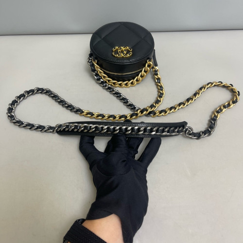 Chanel Quilted 19 Round Clutch With Chain Calfskin Black
