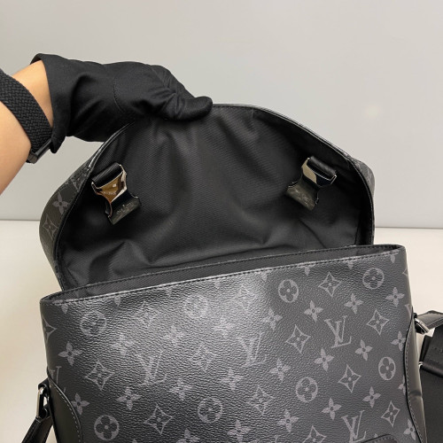 Louis Vuitton Voyager Messenger Monogram Black